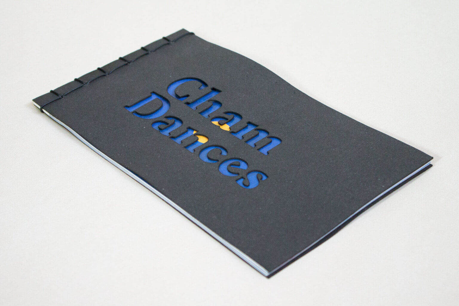 Copertina libro Cham Dances